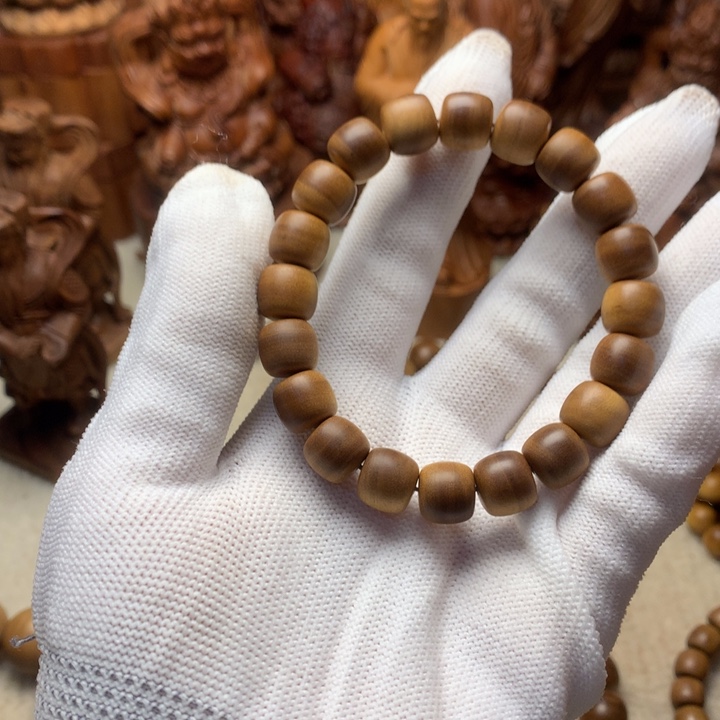 檀香木其他用****3老山檀香手把件