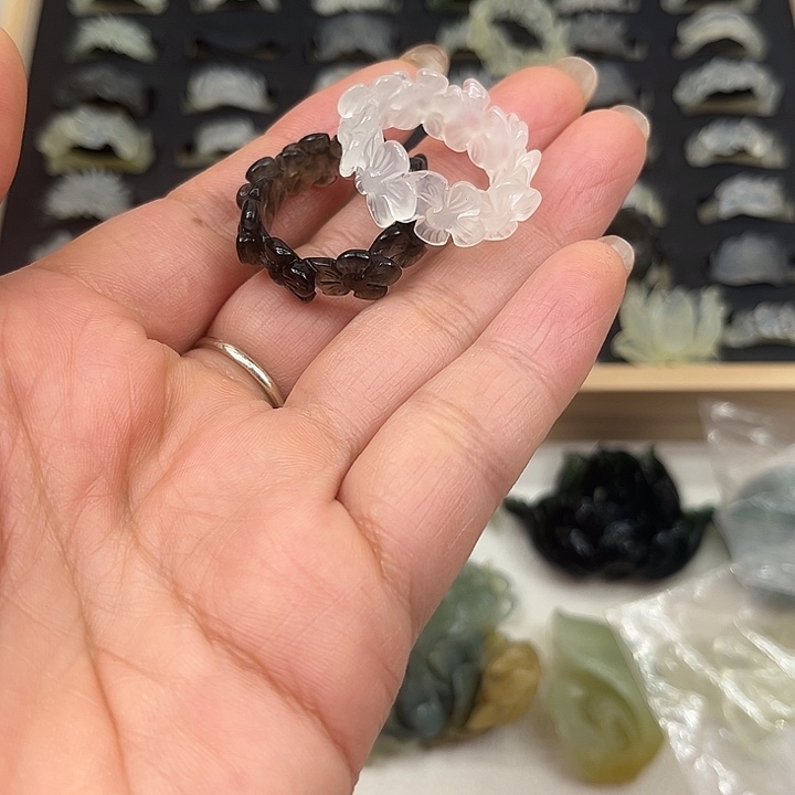 锦***瑟蛇纹石玉合金戒指