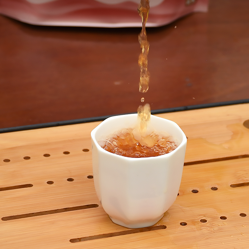 益圆老普洱茶乌金专用一盒（8砖）