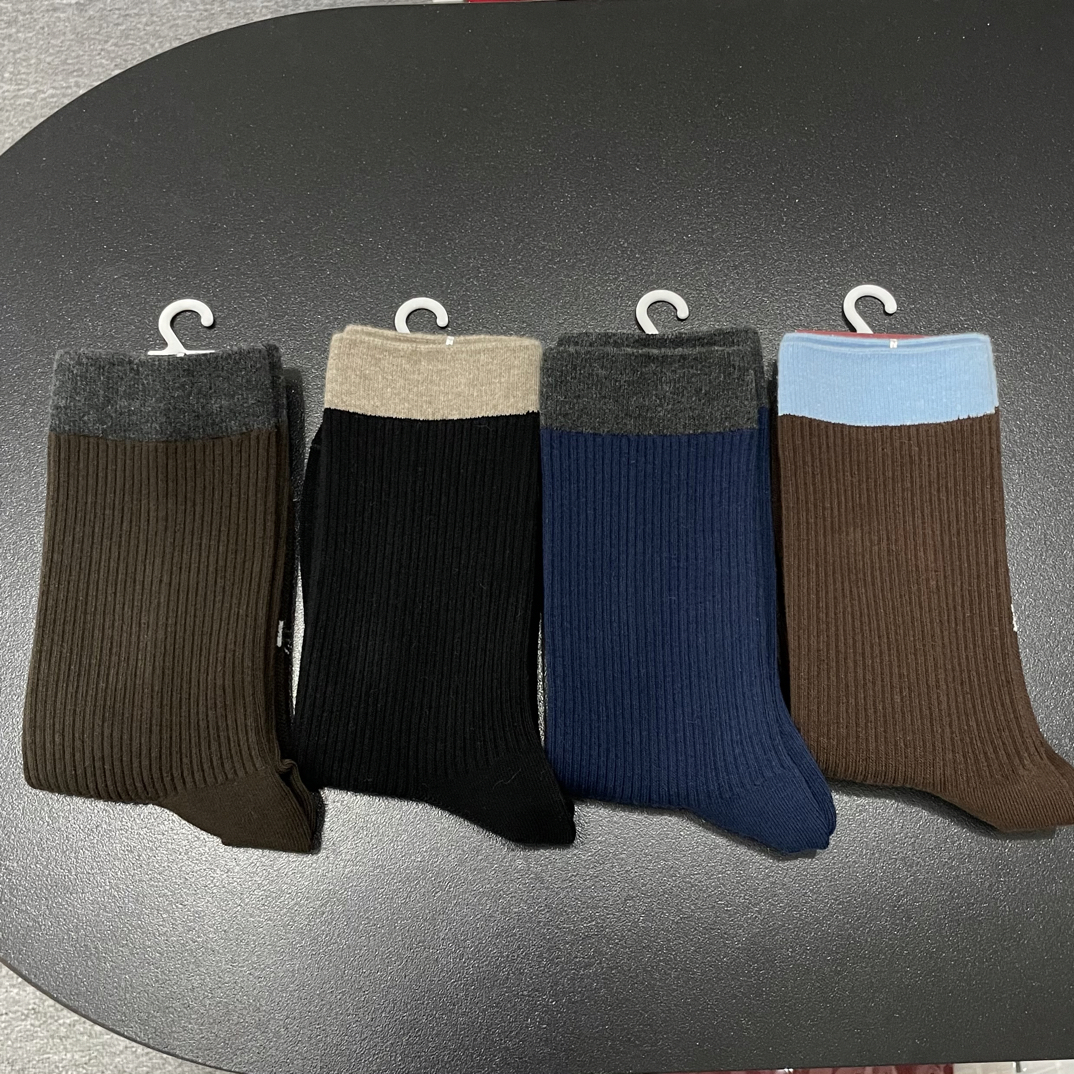 法式条纹刺绣中筒女袜适合春季运动风常规款