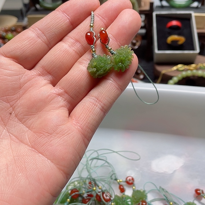 和田玉吊坠未镶嵌