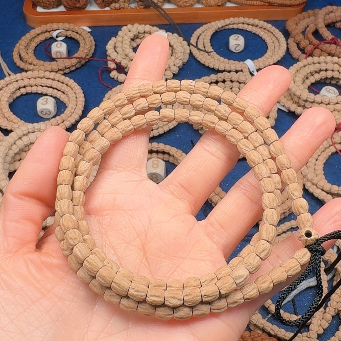 柏香籽/百香籽吊坠