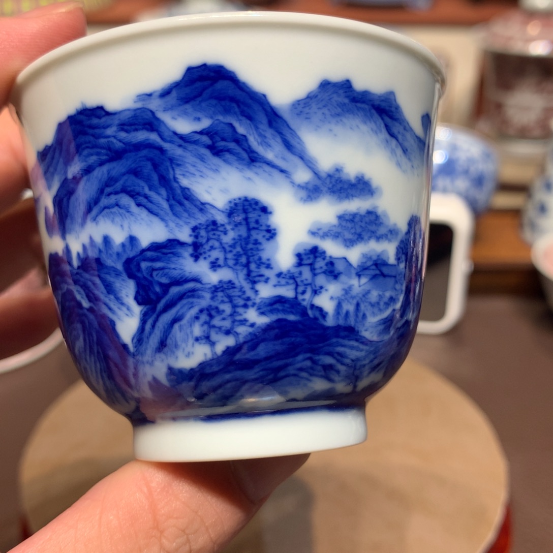 口***烤67青花山水主人杯lzj102