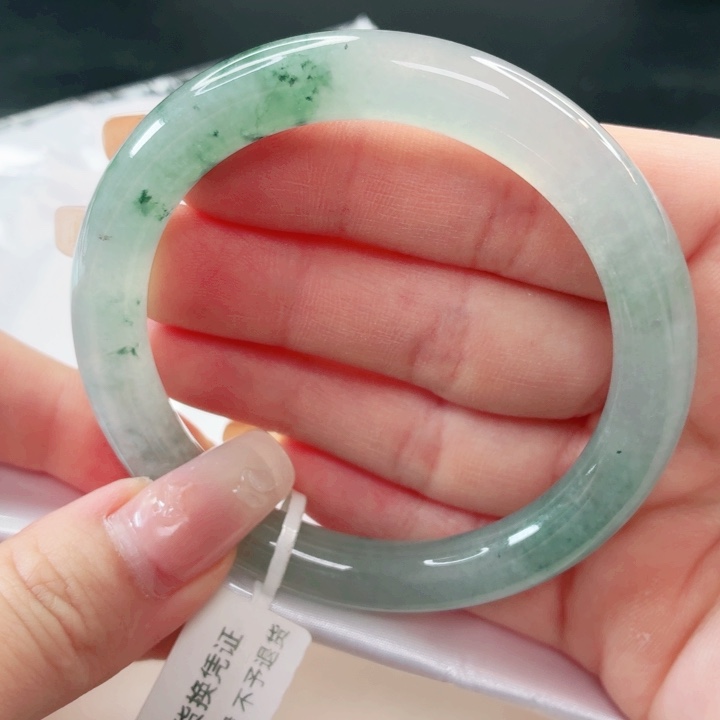 翡翠未镶嵌手镯缅甸天然a货翡翠