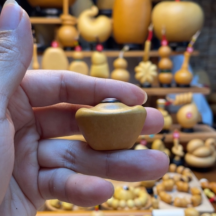 楚***煊天然葫芦自然生长