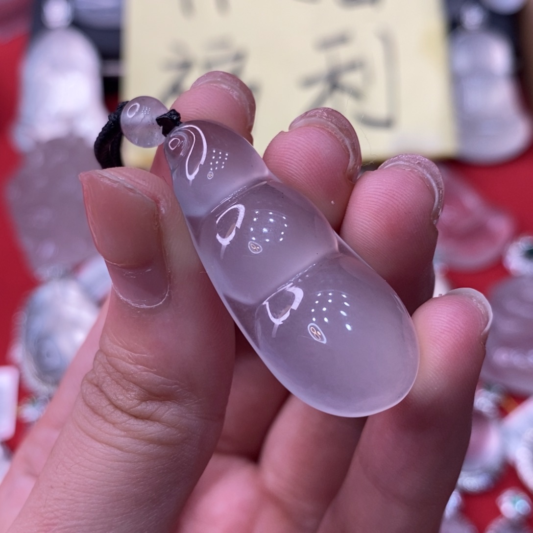 未镶嵌豆子石英质玉