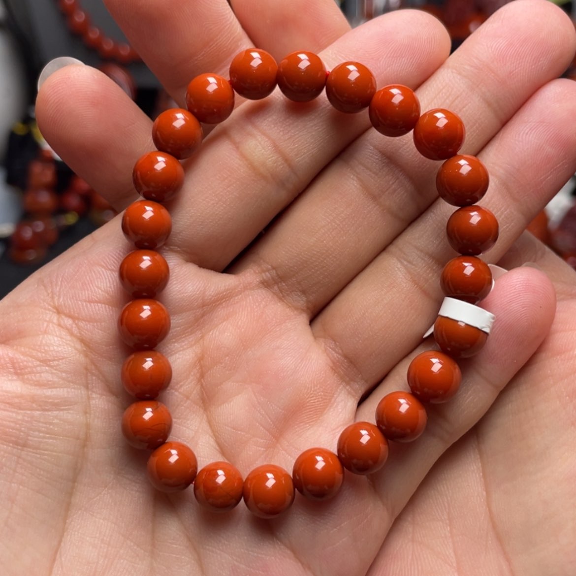 【闪购商品】未镶嵌8mm满色满肉手串南红玛瑙