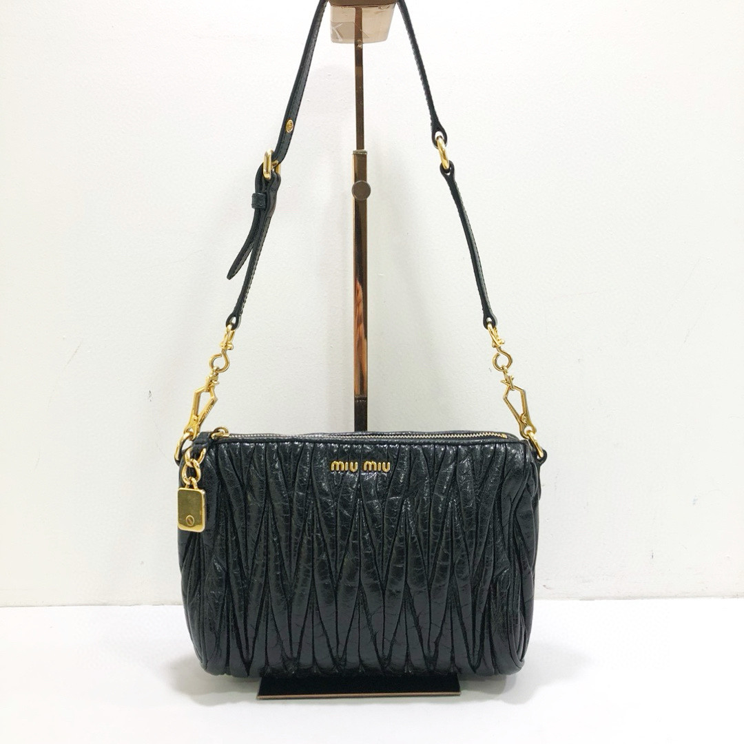 95新 MIU MIU/缪缪 黑金全皮褶皱单肩腋下包
