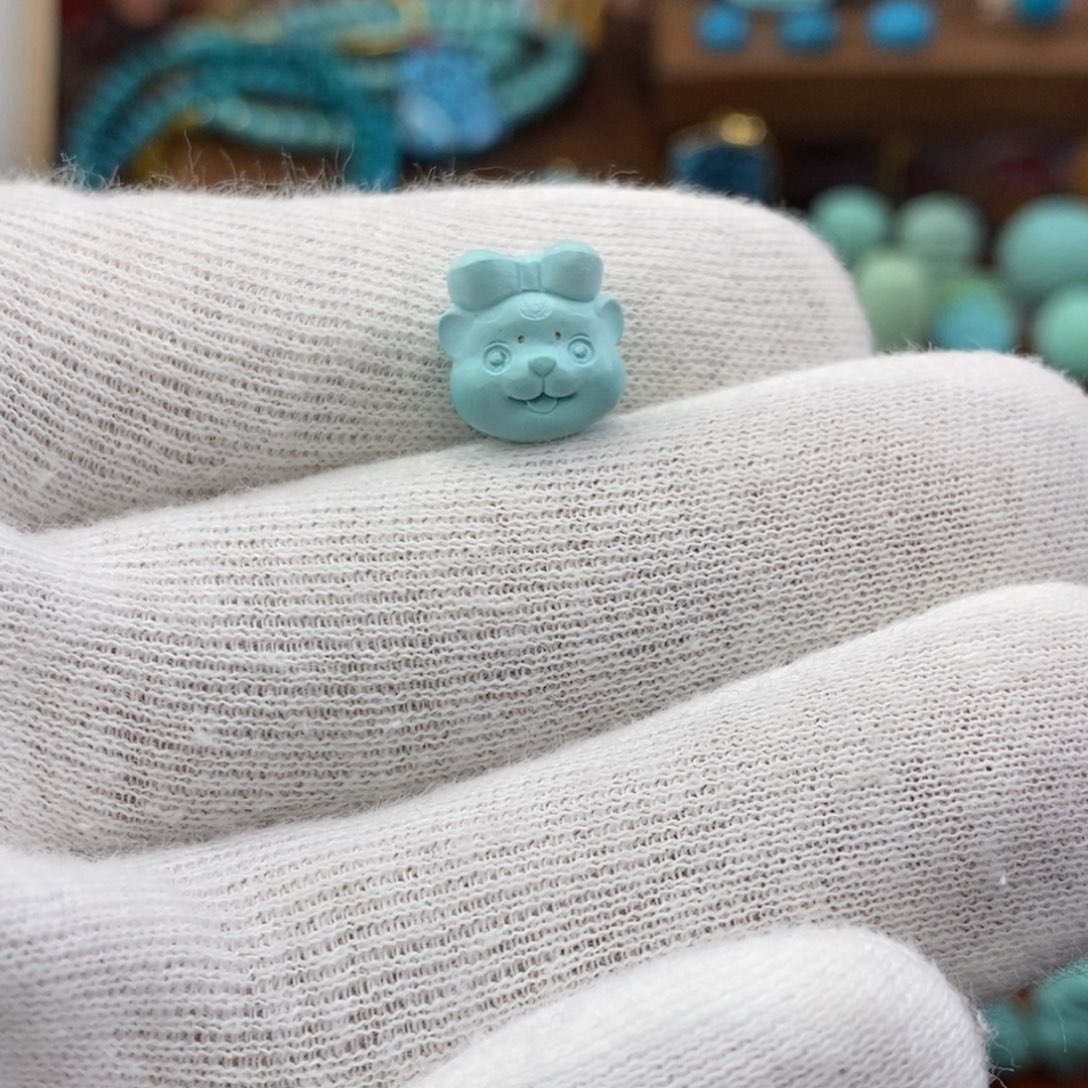 绿松石未镶嵌珠宝奇石