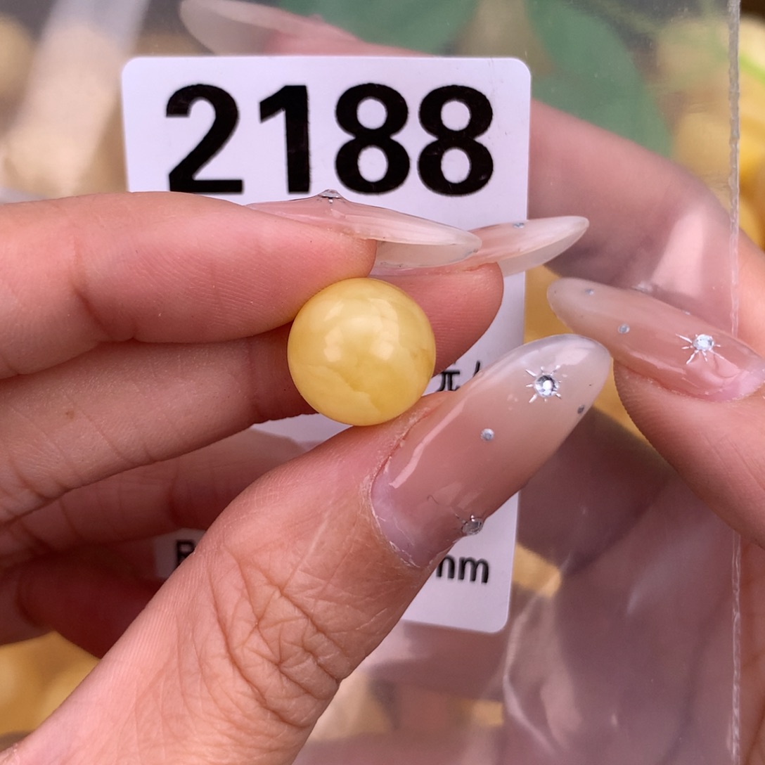 琥珀未镶嵌珠宝奇石12.1 接近全