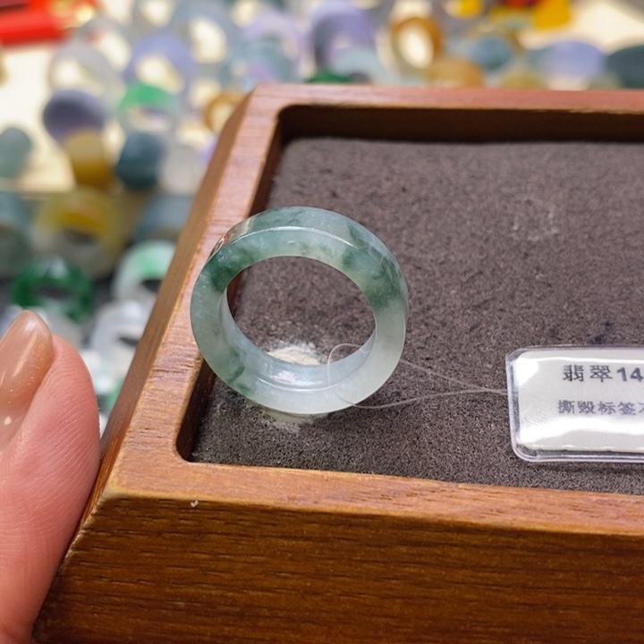 未镶嵌定制翡翠翡翠