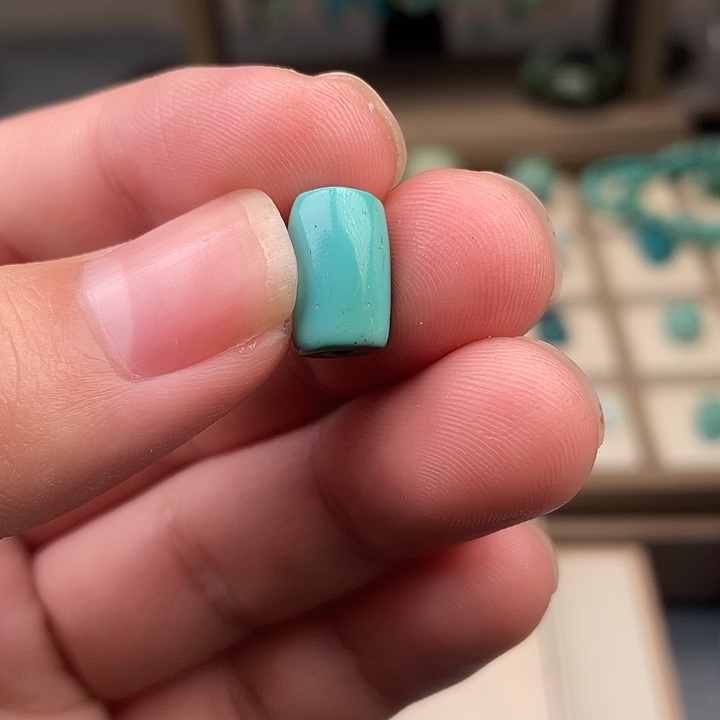 绿松石未镶嵌吊坠