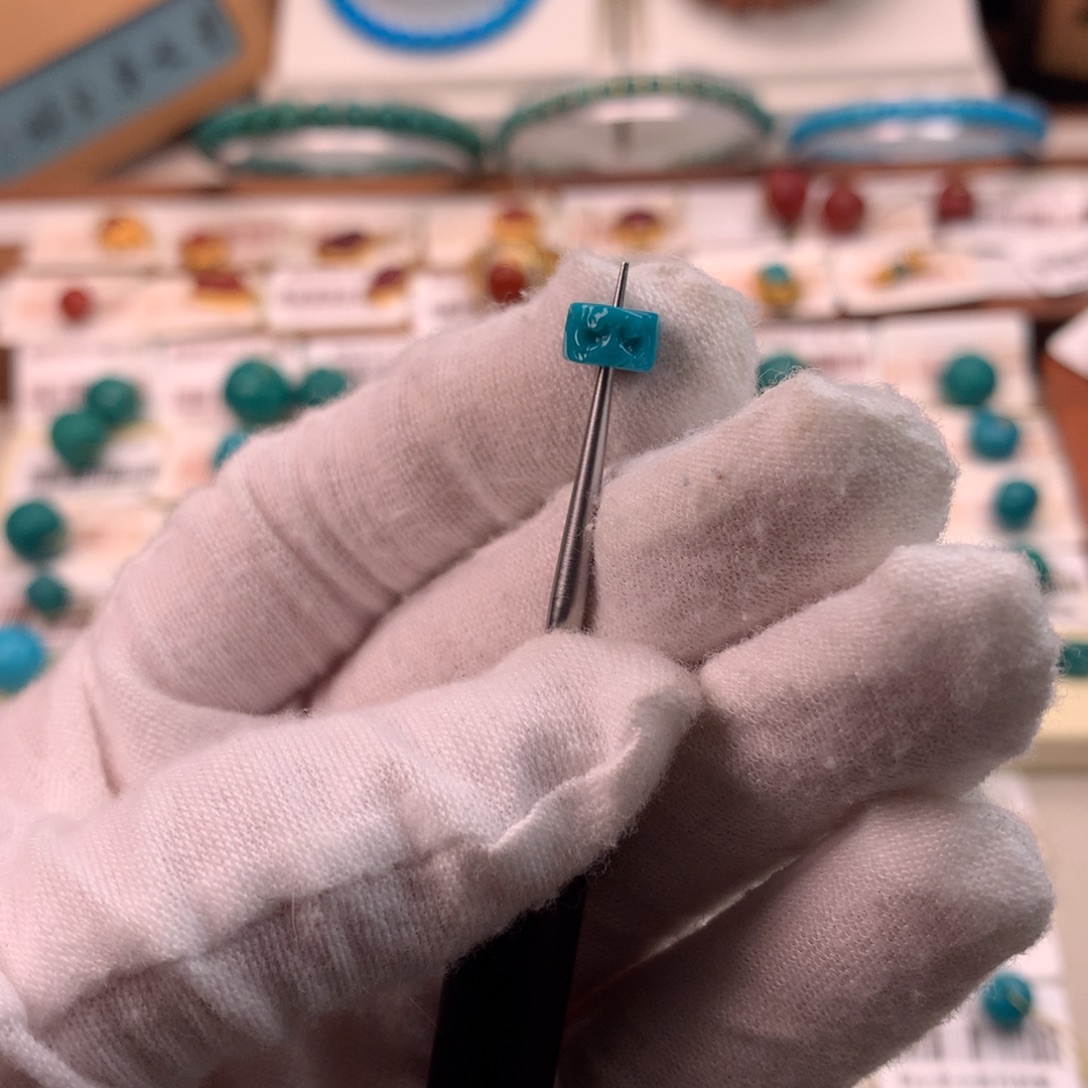 绿松石未镶嵌配饰凡