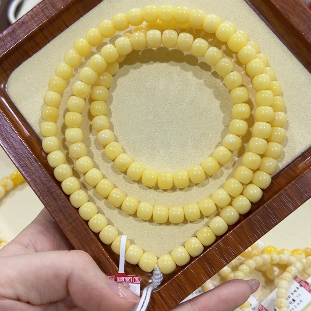 蜜蜡手链未镶嵌奚*訫7.6m奶白顺色