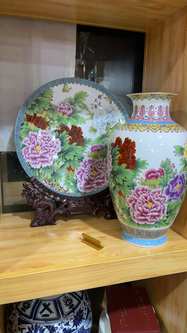 手工制作珐琅彩三件套花瓶