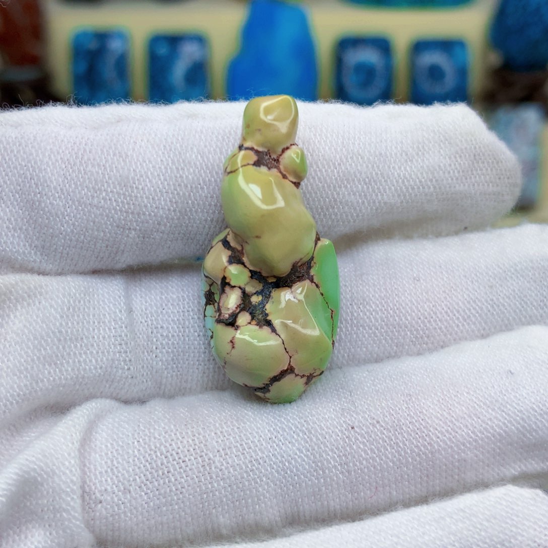 绿松石绿松石未镶嵌