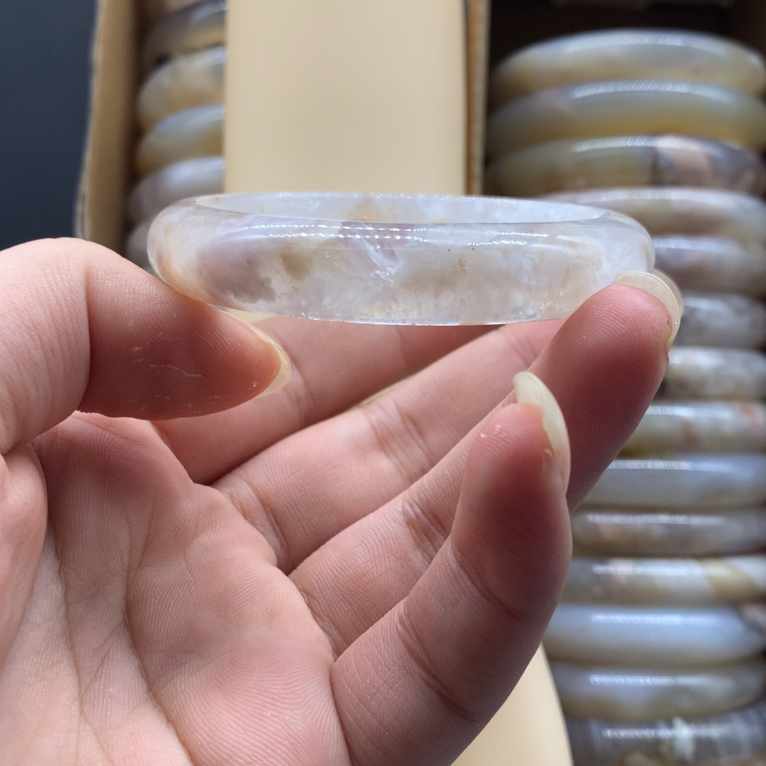 【闪购商品】玛瑙/玉髓手镯未镶嵌熙*