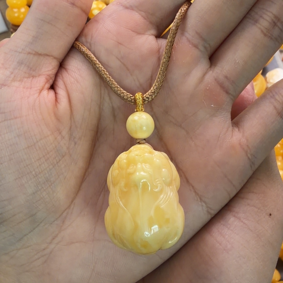 琥珀未镶嵌珠宝奇石12g