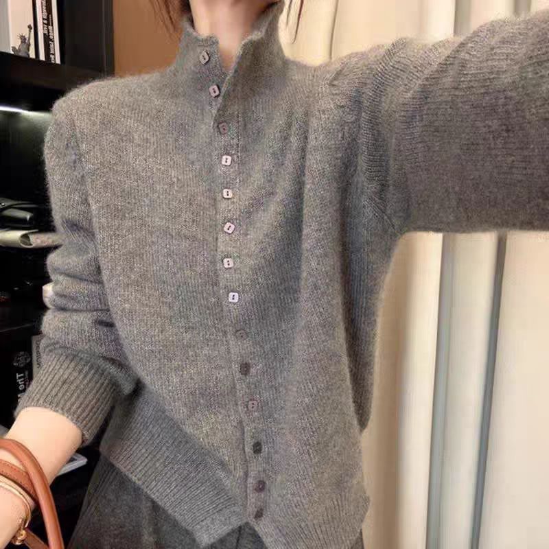 设计感小众高领纽扣针织开衫女秋冬新款韩版宽松毛衣外套百搭上衣