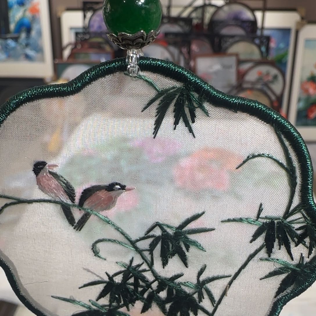 织绣非遗手工挂件