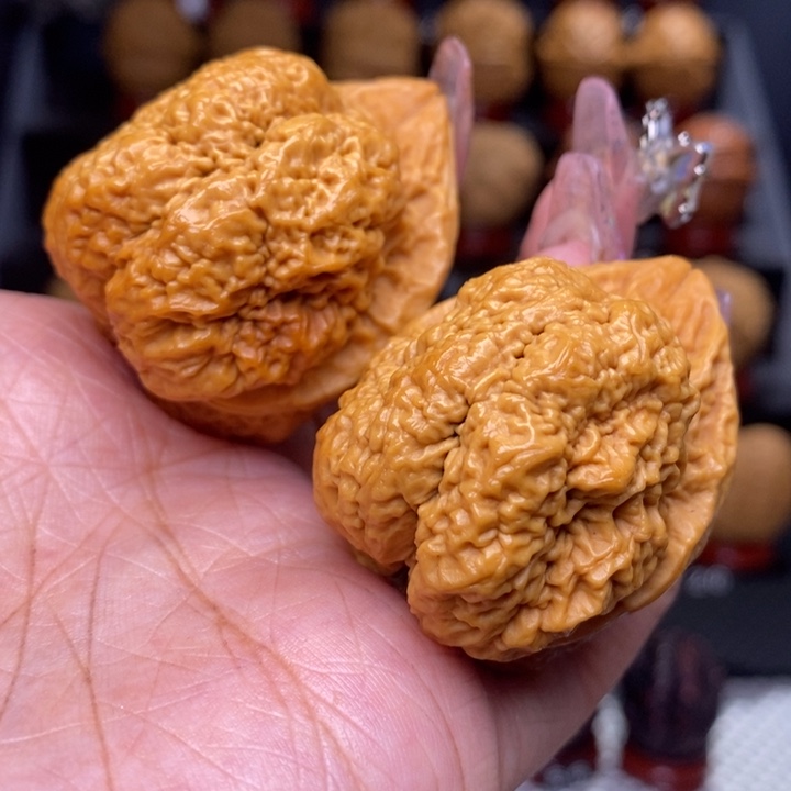 文玩核桃把件三羊王60号