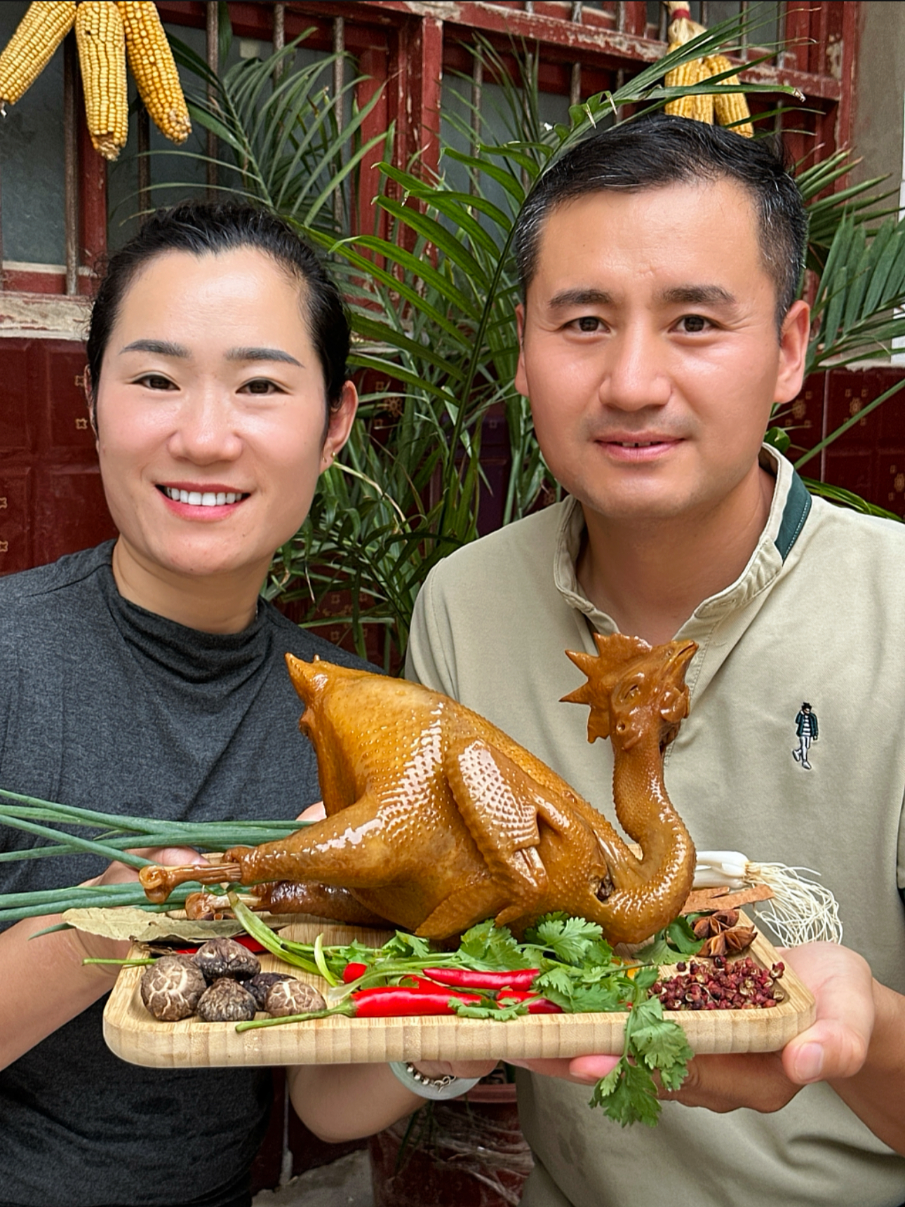 董大丽家香菇花生麻椒鸡   一整只1000克  开袋即食 真空包装