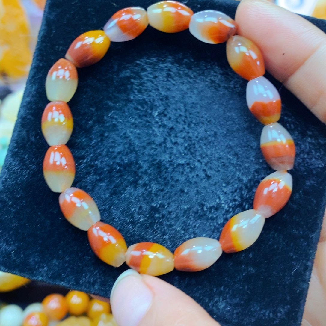 未镶嵌石英质玉（黄龙玉）吊坠(不含链)