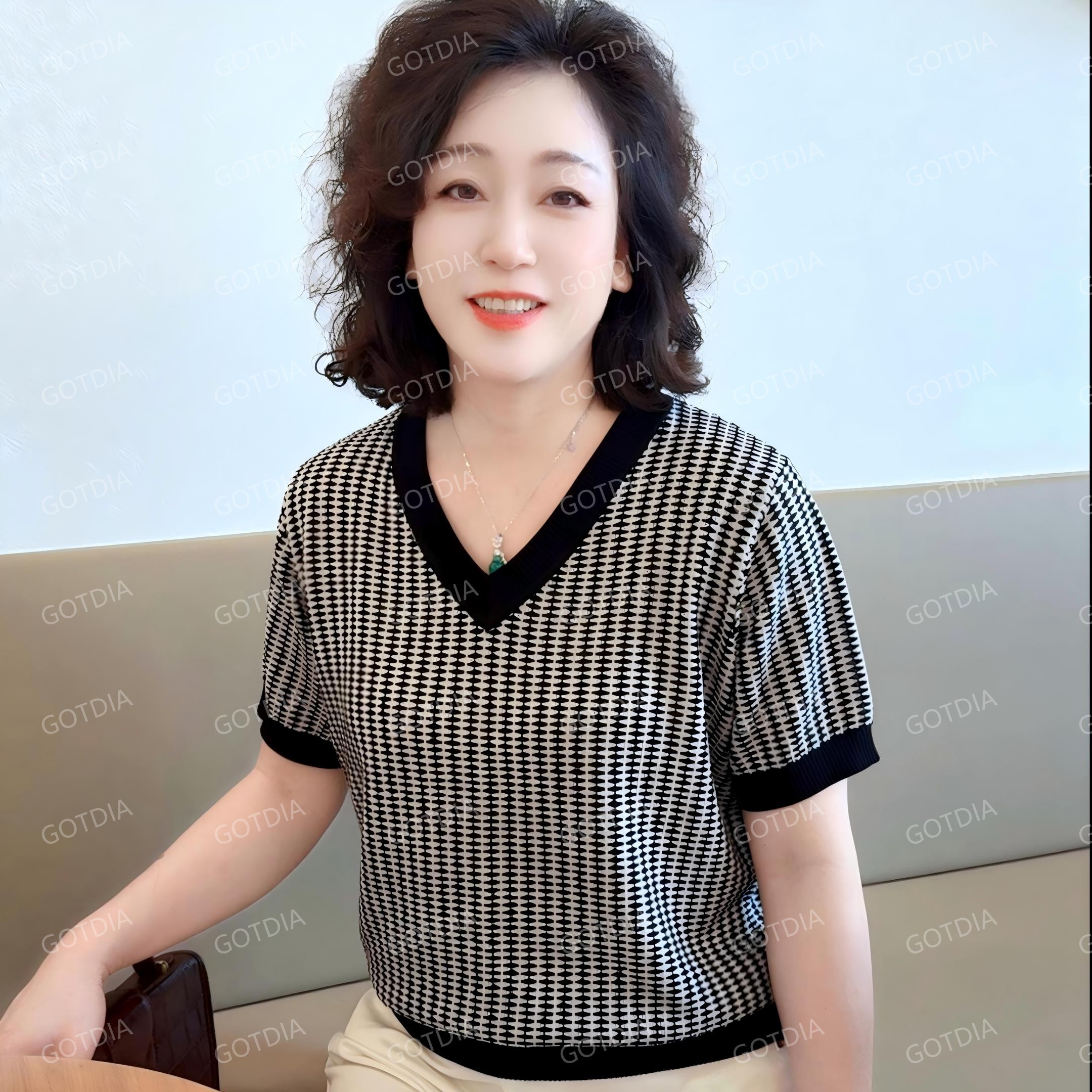 【天丝V领短袖】夏季新款（2551）显瘦时尚百搭大码宽松V领气质休闲