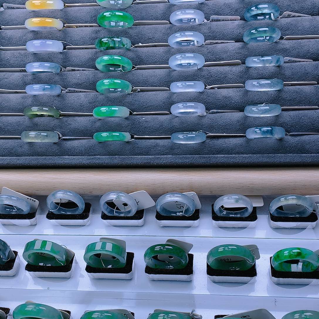 翡翠戒指未镶嵌翡翠