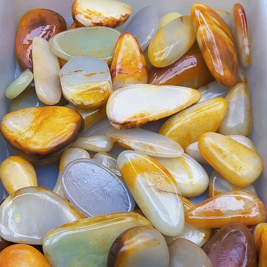 和田玉未镶嵌珠宝奇石一**光