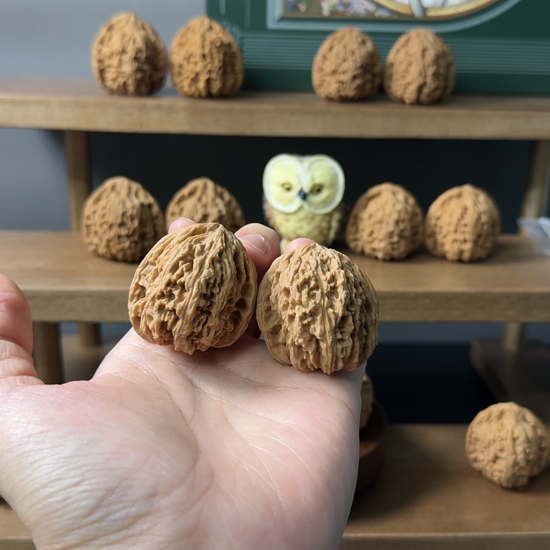 文玩核桃吊坠南疆石文玩核桃