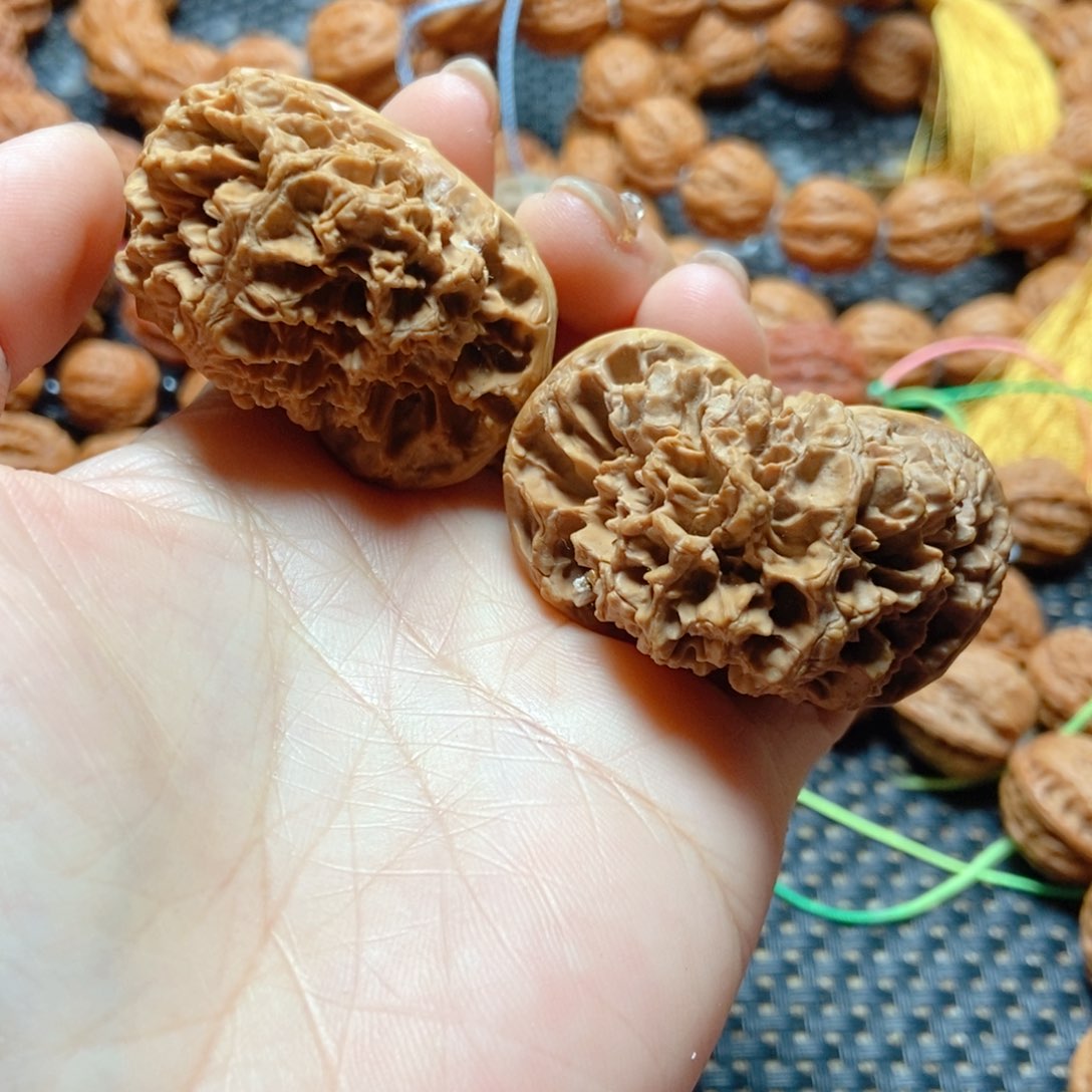 文玩核桃手串大刺