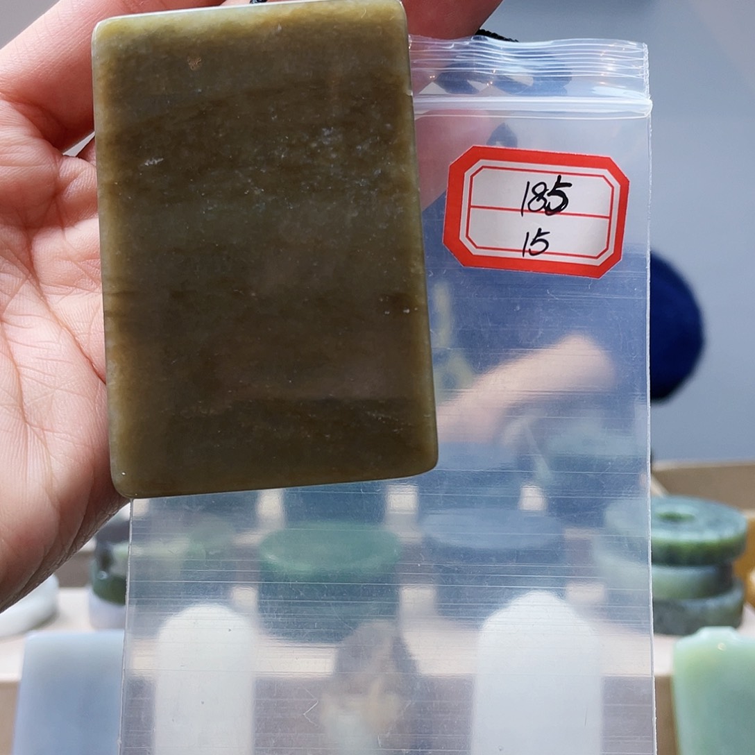 未镶嵌和田玉挂件