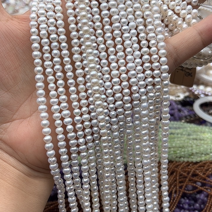 未镶嵌玛瑙/玉髓珠宝半成品一条4mm左右极光珍珠有生长纹