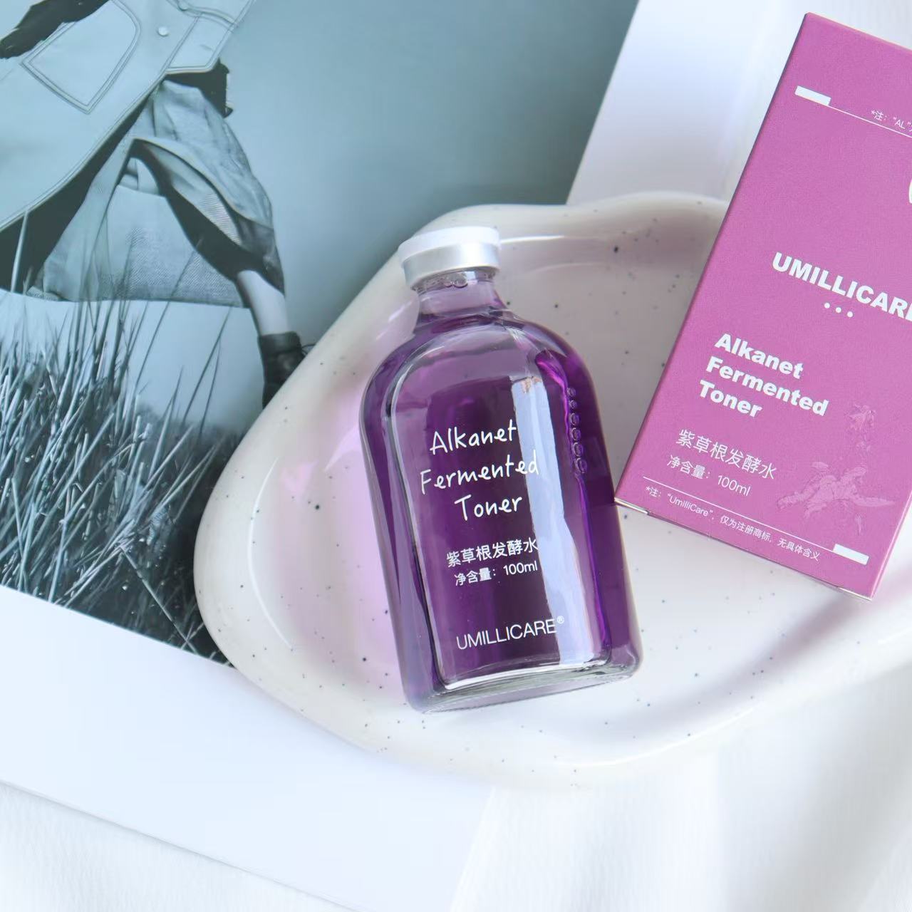 UM紫草根发酵水保湿