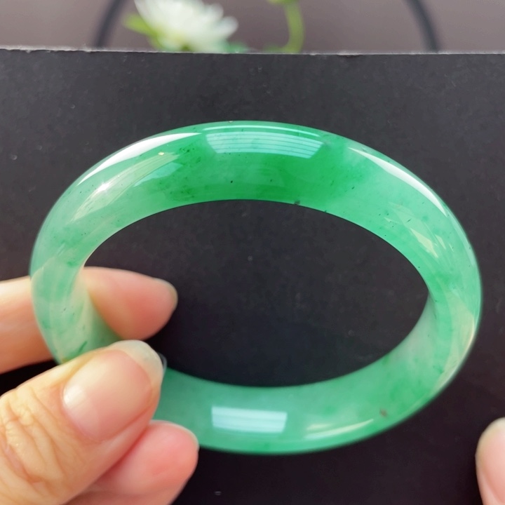 石英质玉手镯未镶嵌56-57