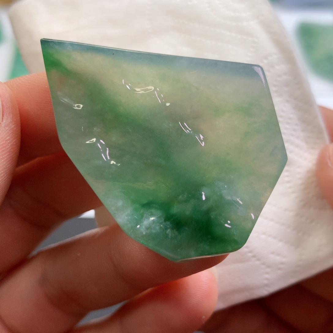 【闪购商品】翡翠吊坠(不含链)未镶嵌