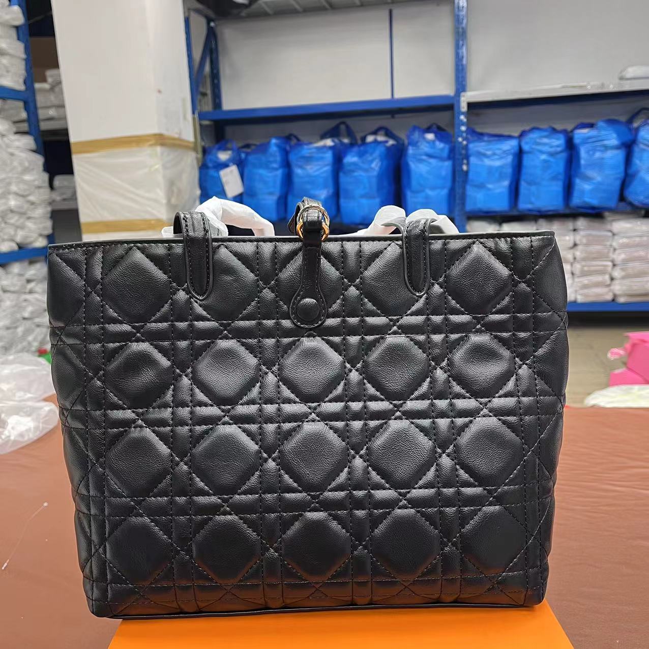 【小裴dy8262】时尚百搭简约托特包小香风女士黑色单肩包菱格