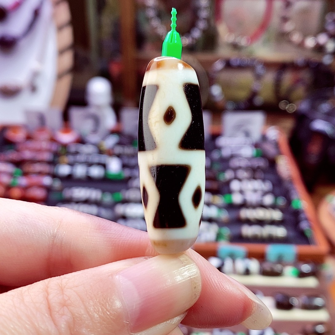 春***程玛瑙/玉髓合金颈饰