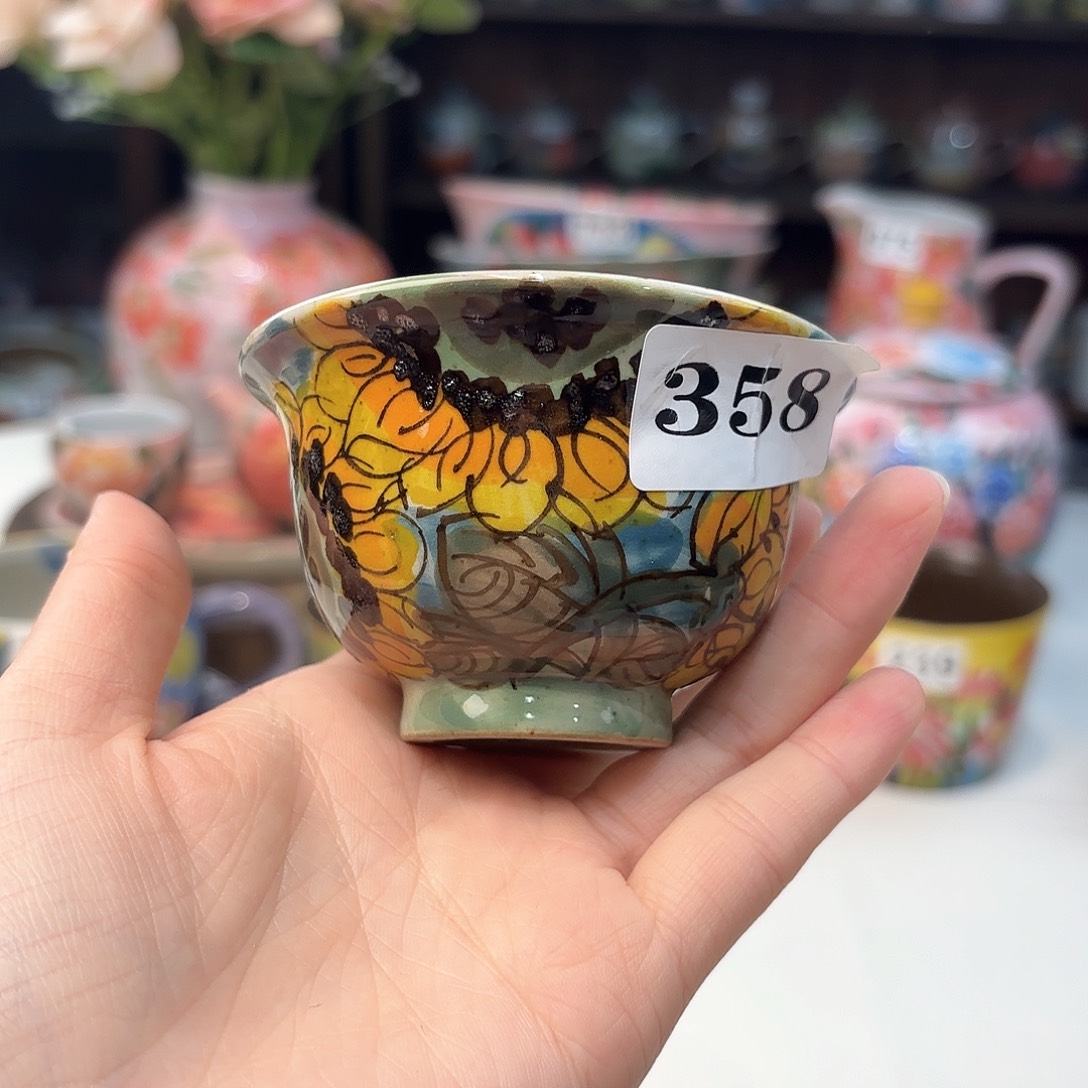 瓷片兔兔好可爱啊