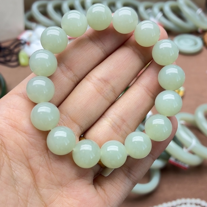 和田玉未镶嵌手串