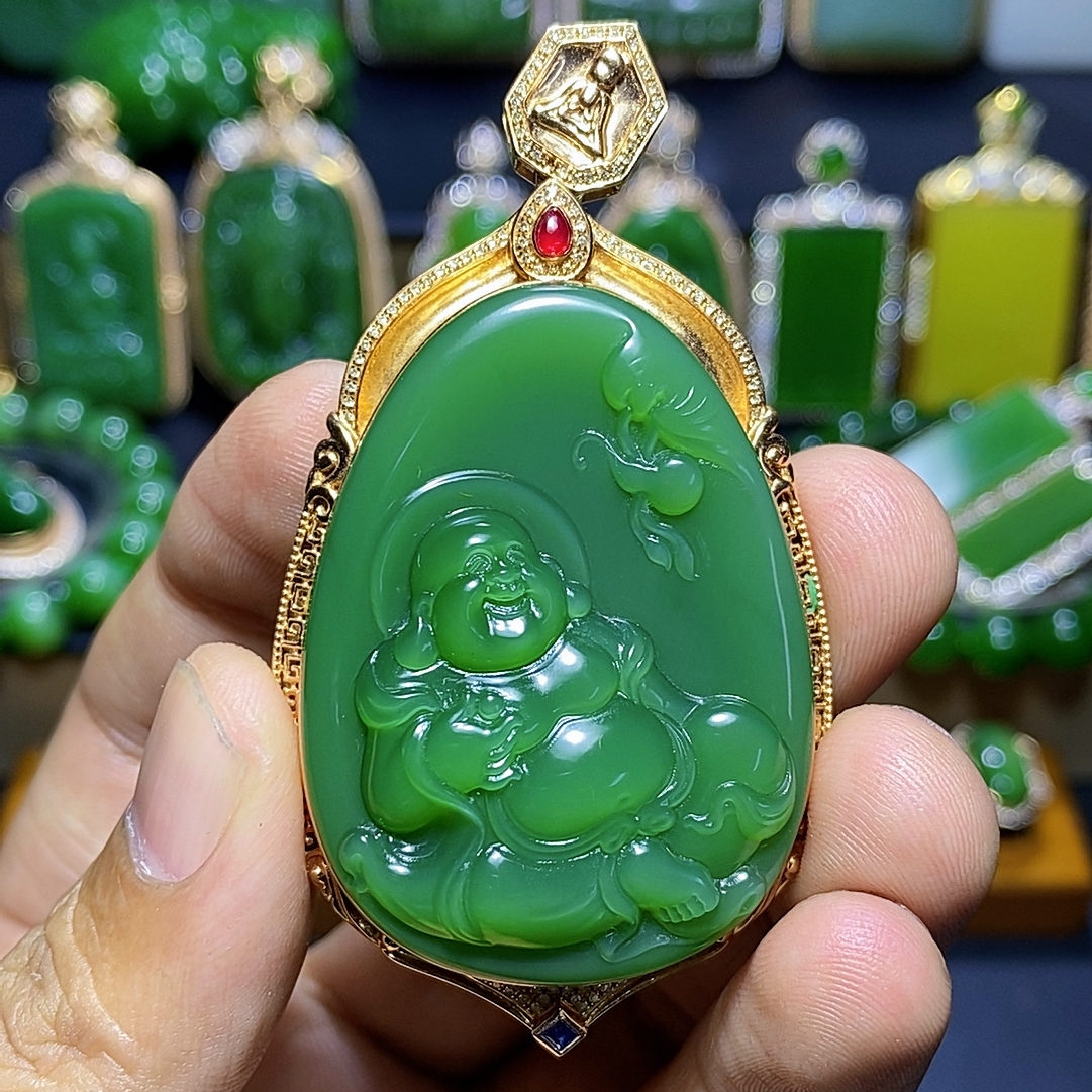 【玉人生珠宝】官方正品精品和田玉俄碧鸭蛋青高色18K金镶佛公吊坠