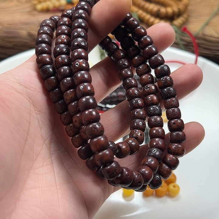 泥塑伊**万泥塑工艺品（星星月月）