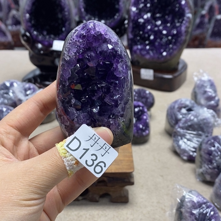 紫晶大型摆件（非配饰）未镶嵌