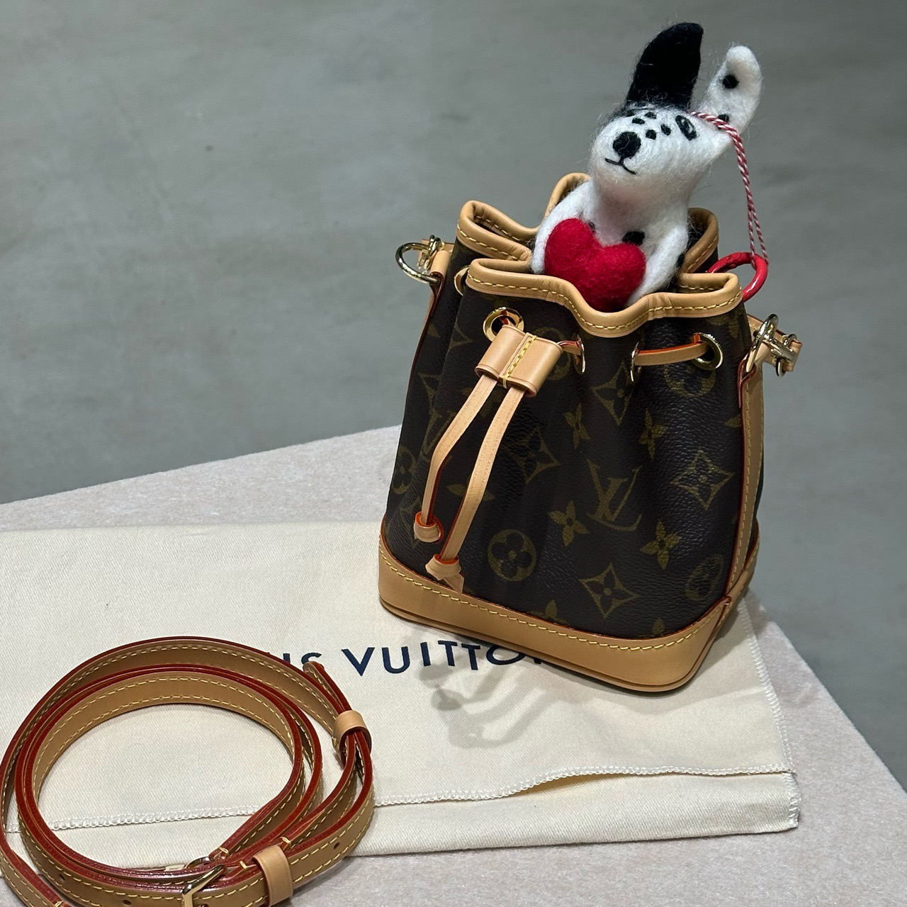 未使用 LouisVuitton/路易威登 mini nano noe迷你水桶包