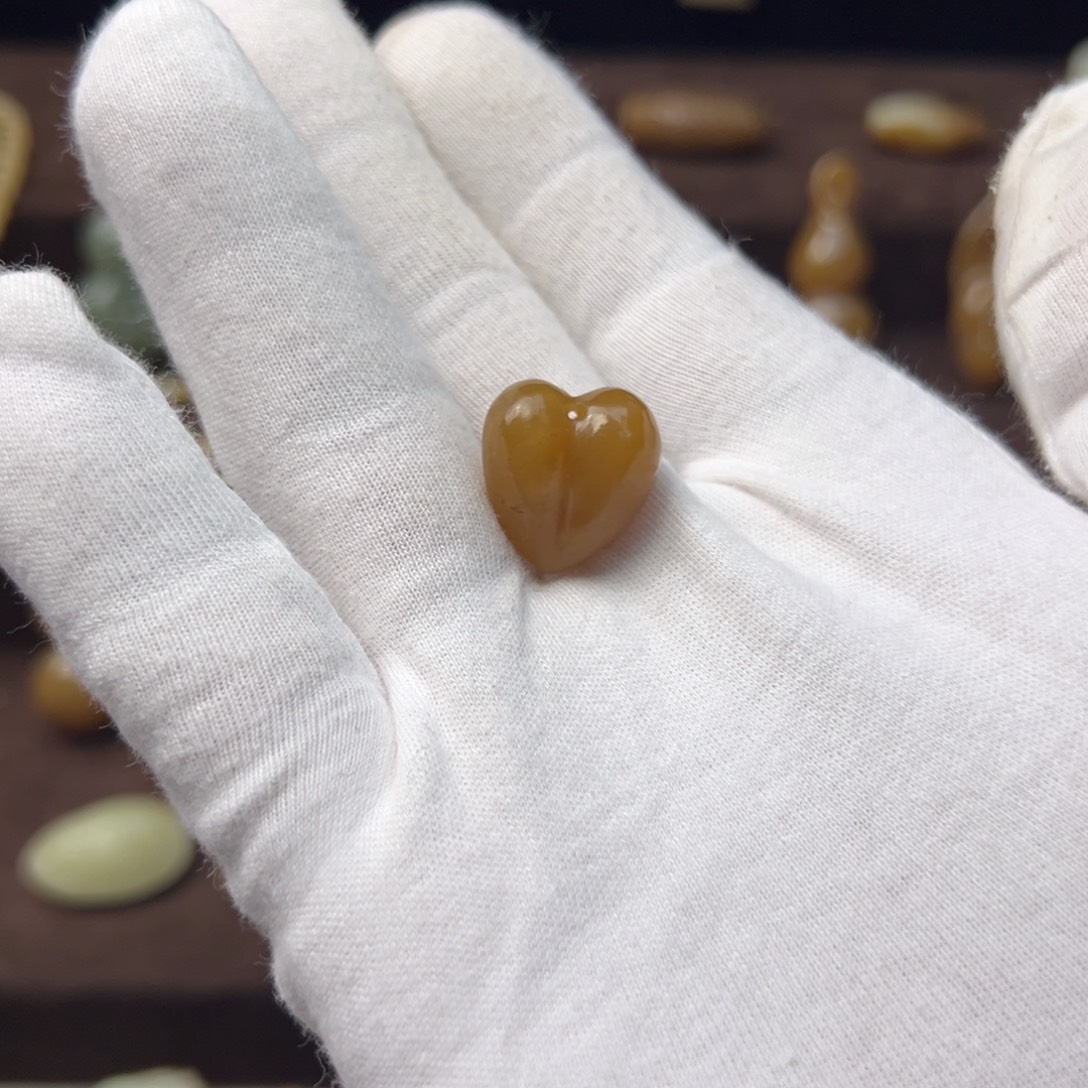 和田玉（糖玉）未镶嵌颈饰