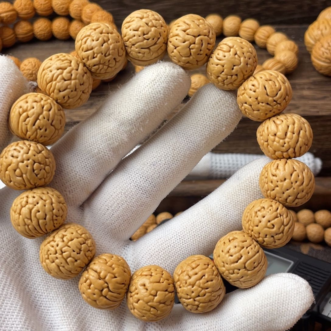 吊坠桃核吞***坤肌肉苹果