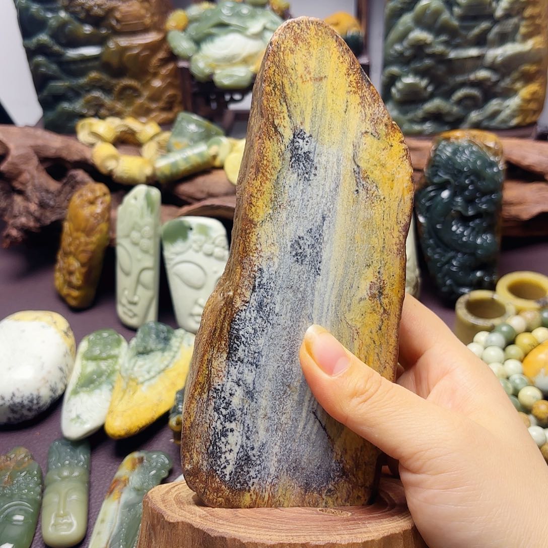 岫岩老玉（透闪石质玉）未镶嵌挂件