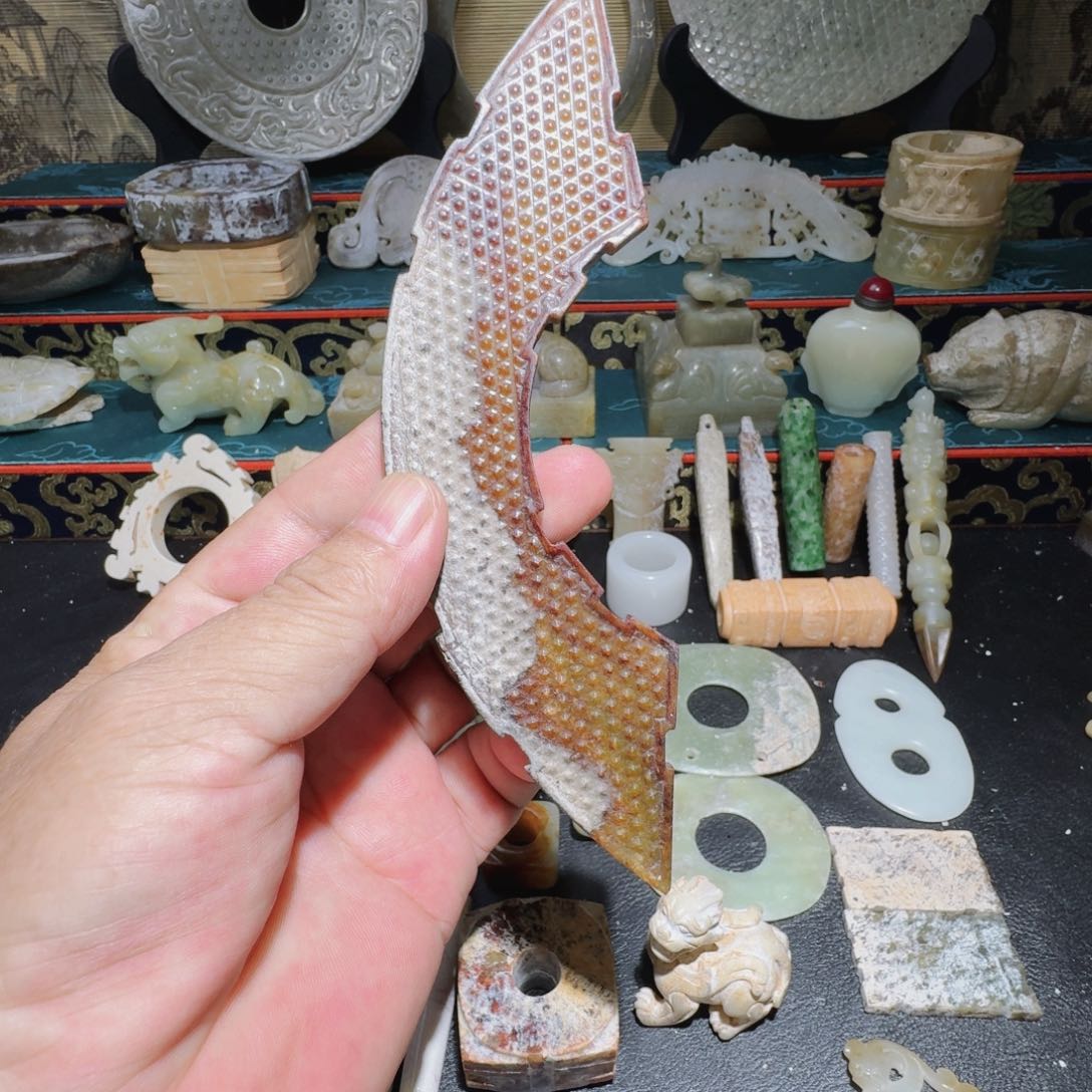 和田玉（糖玉）未镶嵌颈饰壮****》