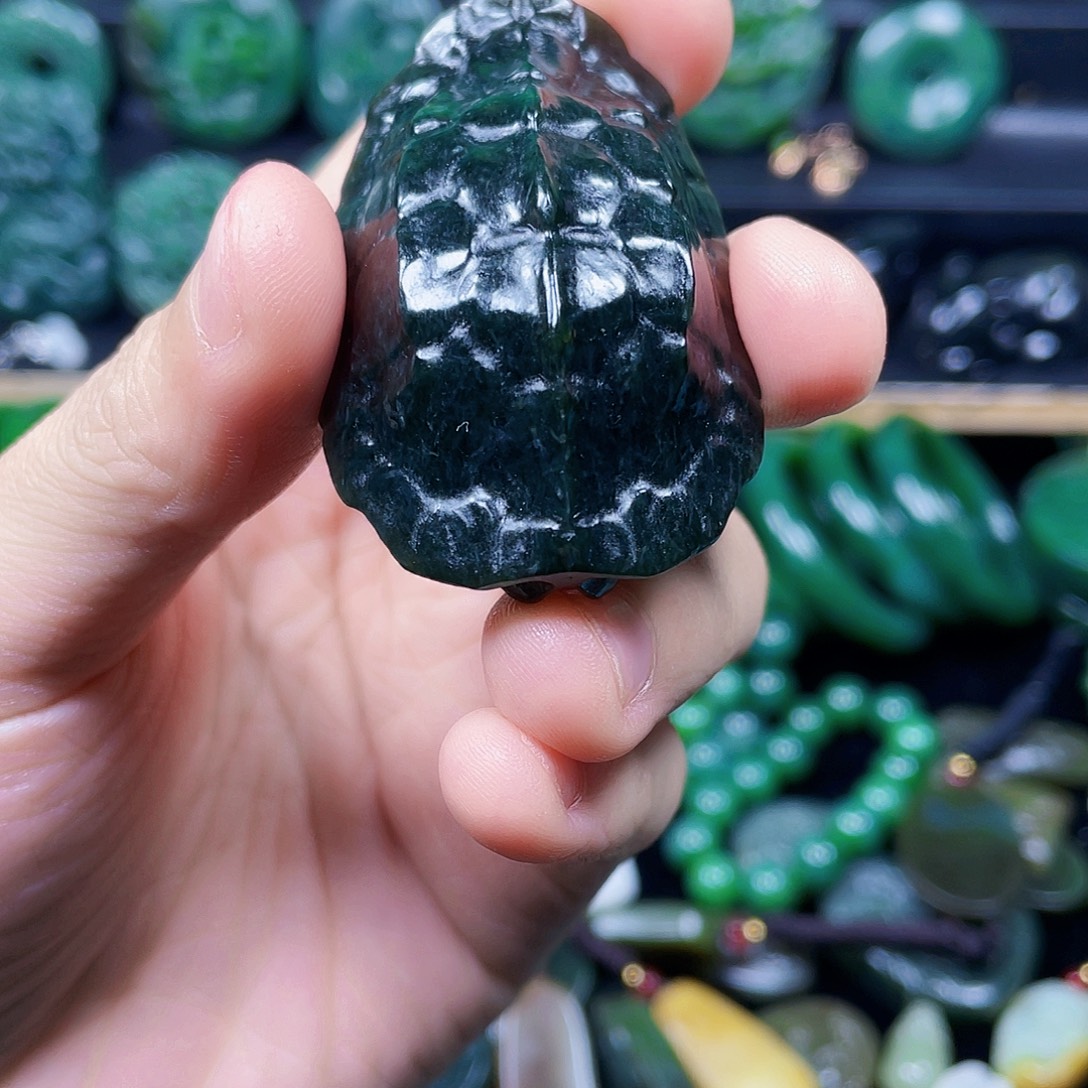 和田玉未镶嵌珠宝半成品